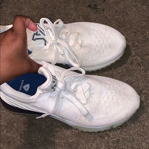 More pictures of the louis vuitton sneakers